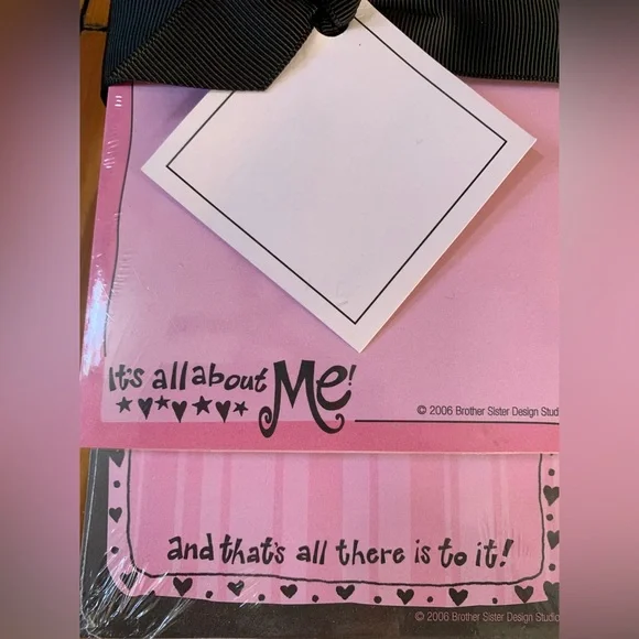 New! ‘It’s All About Me’Magnetic Note Pad bundle
3 for $15 with 💕 - Picture 4 of 7